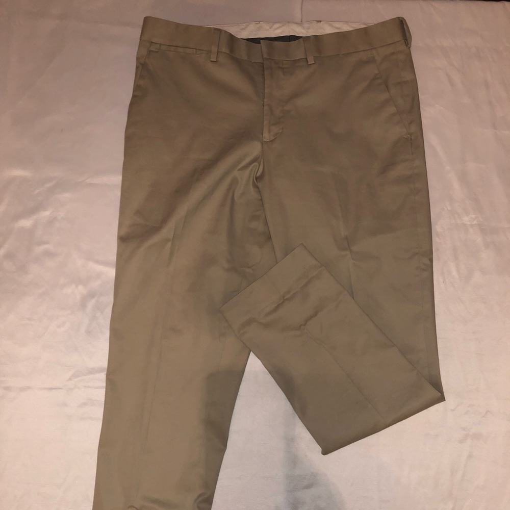 Express Men’s Innovator Khaki Pants 31/30